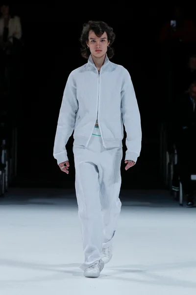 Look 2